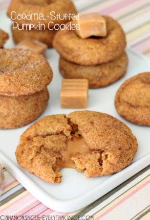 caramel-stuffed-pumpkin-cookies