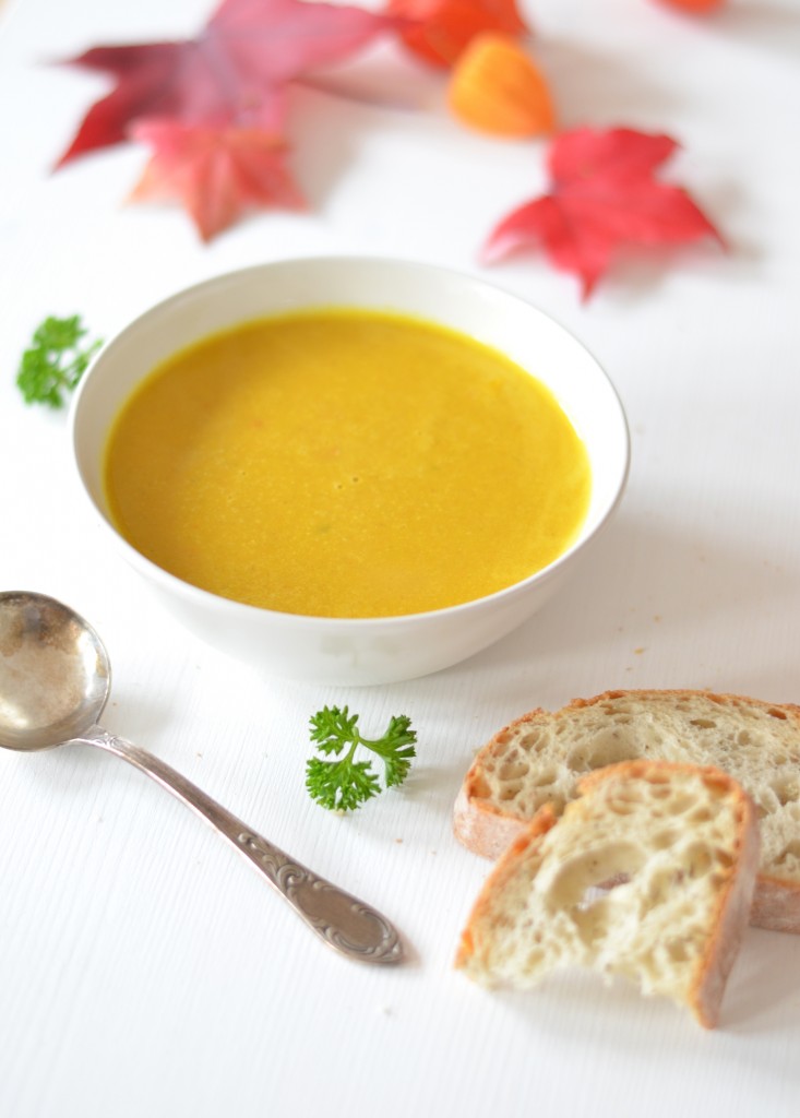 classic-spiced-pumpkin-soup-733x1024